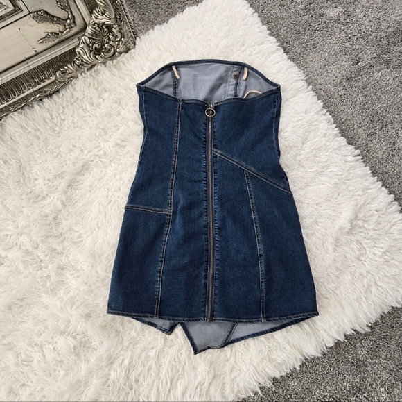 Urban Outfitters Denim Tube Mini Dress Indigo. Size Medium. New without tags. - Picture 5 of 9